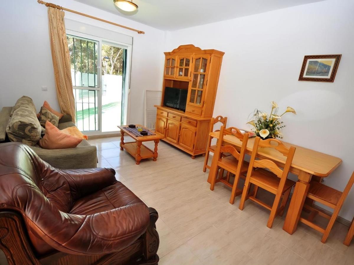קוניל דה לה פרונטרה Apartamento Junto Al Mar Piscina Solo Familias מראה חיצוני תמונה