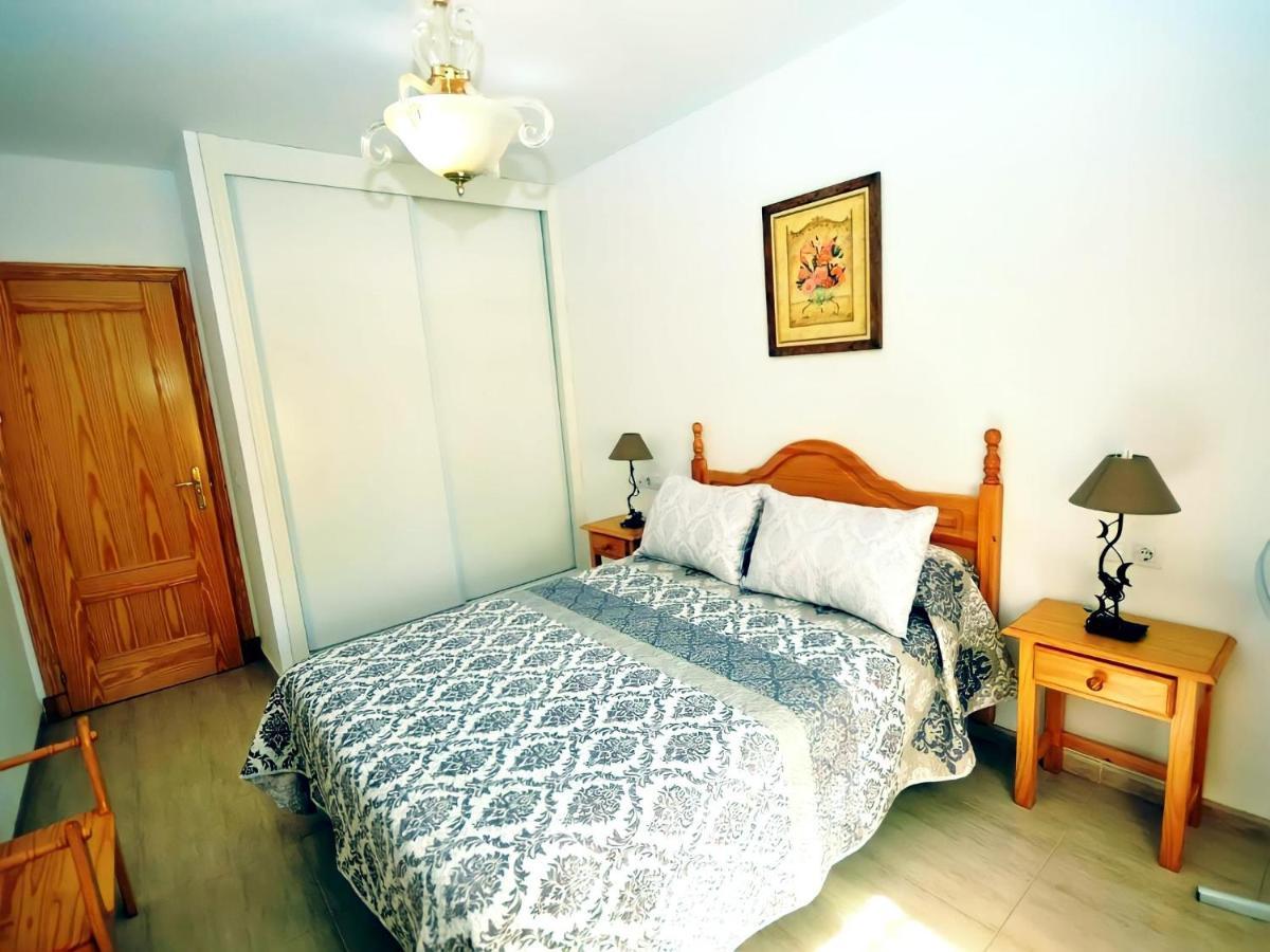 קוניל דה לה פרונטרה Apartamento Junto Al Mar Piscina Solo Familias מראה חיצוני תמונה