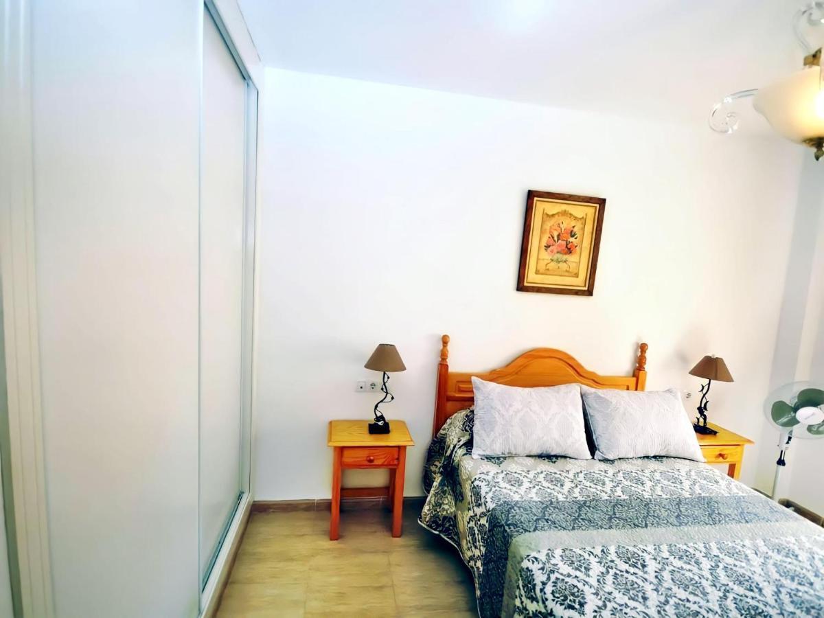 קוניל דה לה פרונטרה Apartamento Junto Al Mar Piscina Solo Familias מראה חיצוני תמונה