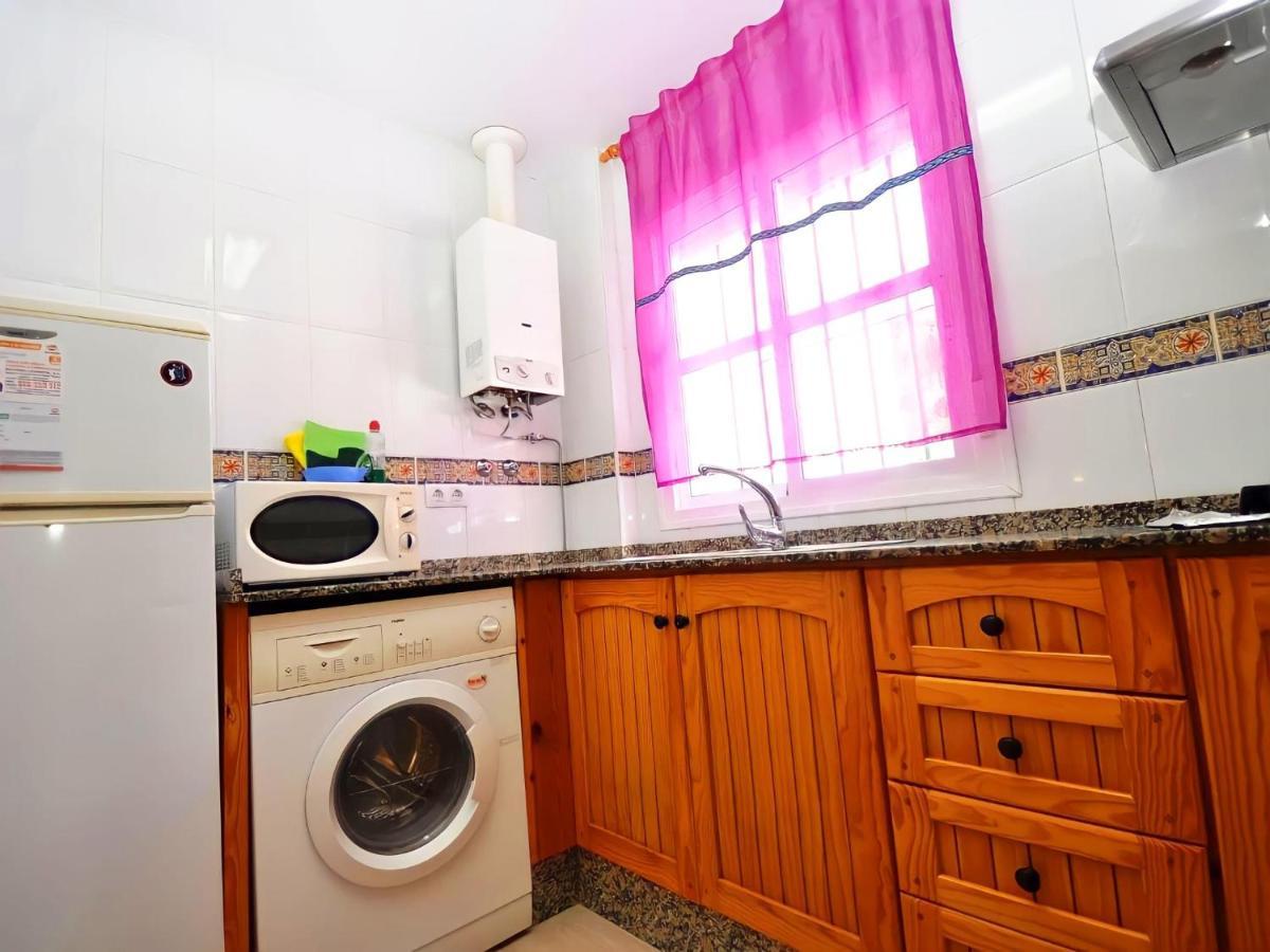 קוניל דה לה פרונטרה Apartamento Junto Al Mar Piscina Solo Familias מראה חיצוני תמונה