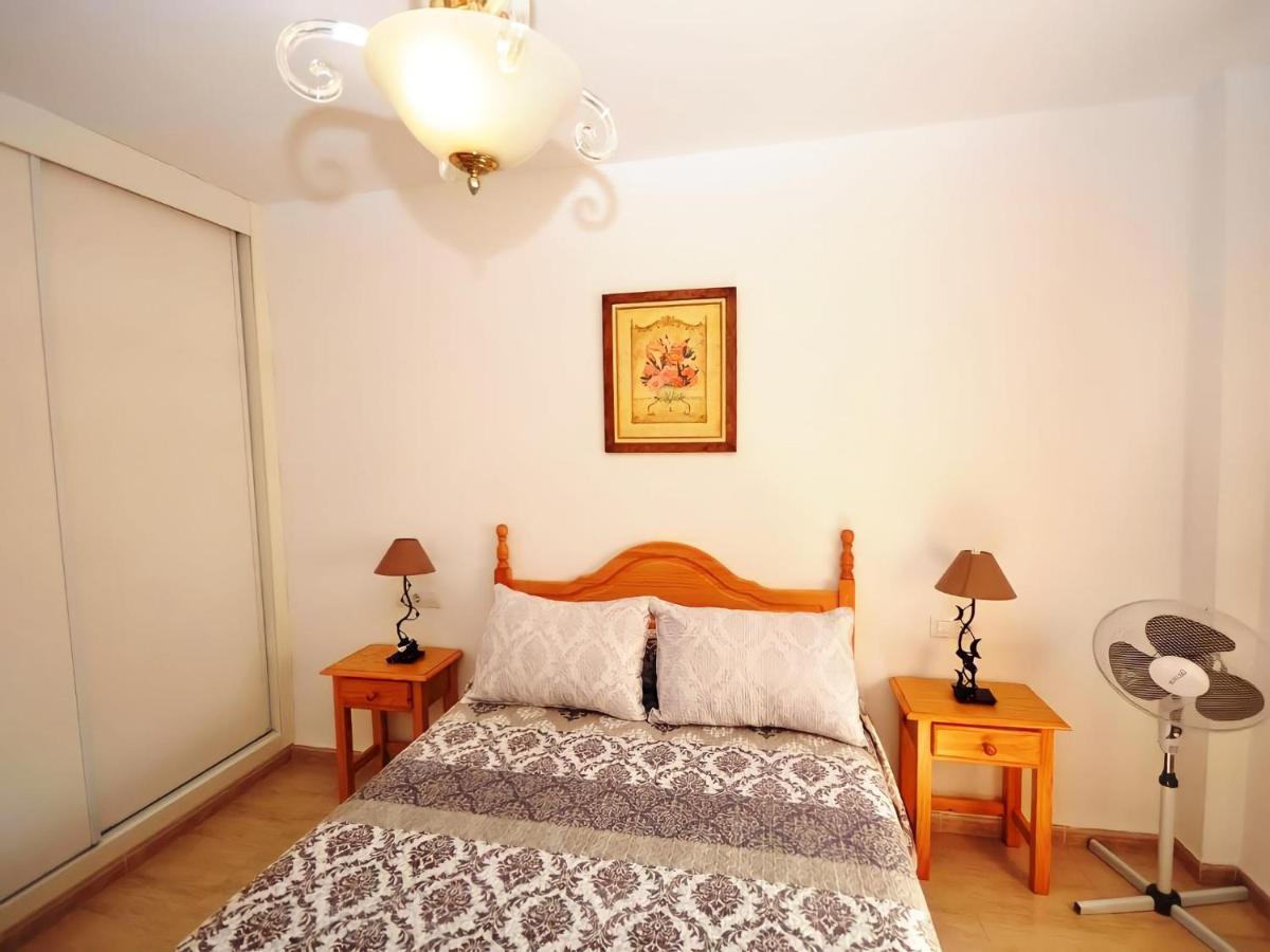 קוניל דה לה פרונטרה Apartamento Junto Al Mar Piscina Solo Familias מראה חיצוני תמונה